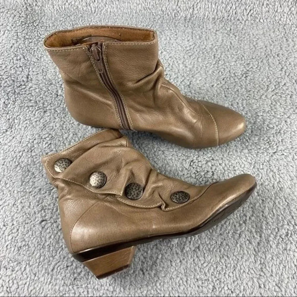 Eric michael soho Booties Tan Ankle Boots Shoes Spain leather‎ Womens 5.5 ZIP - Picture 15 of 15